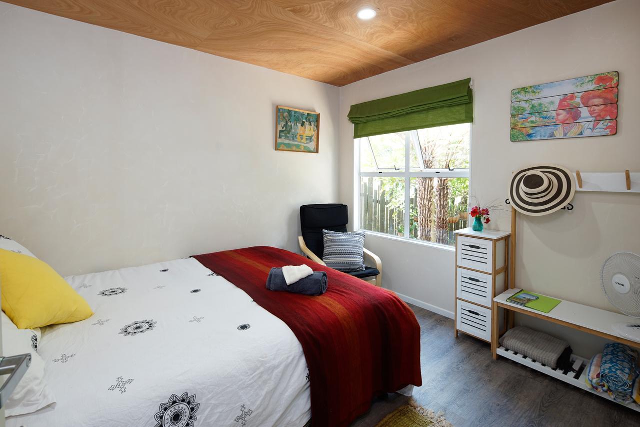Wai-Knot Accommodation Onetangi المظهر الخارجي الصورة